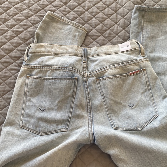 Hudson Leigh Boyfriend Distressed Light Jeans - Picture 5 of 5